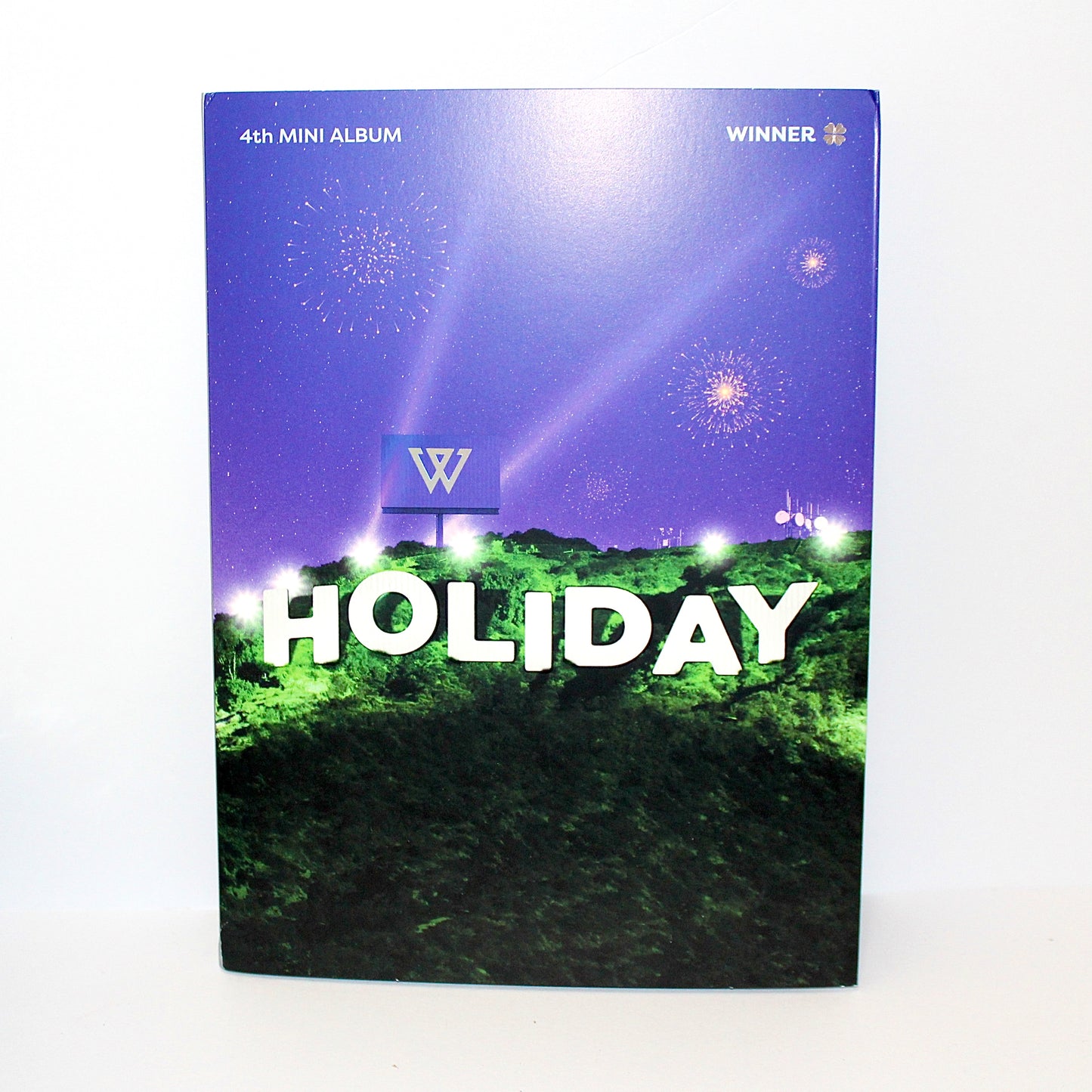 WINNER 4th Mini Album: Holiday | Night Ver.