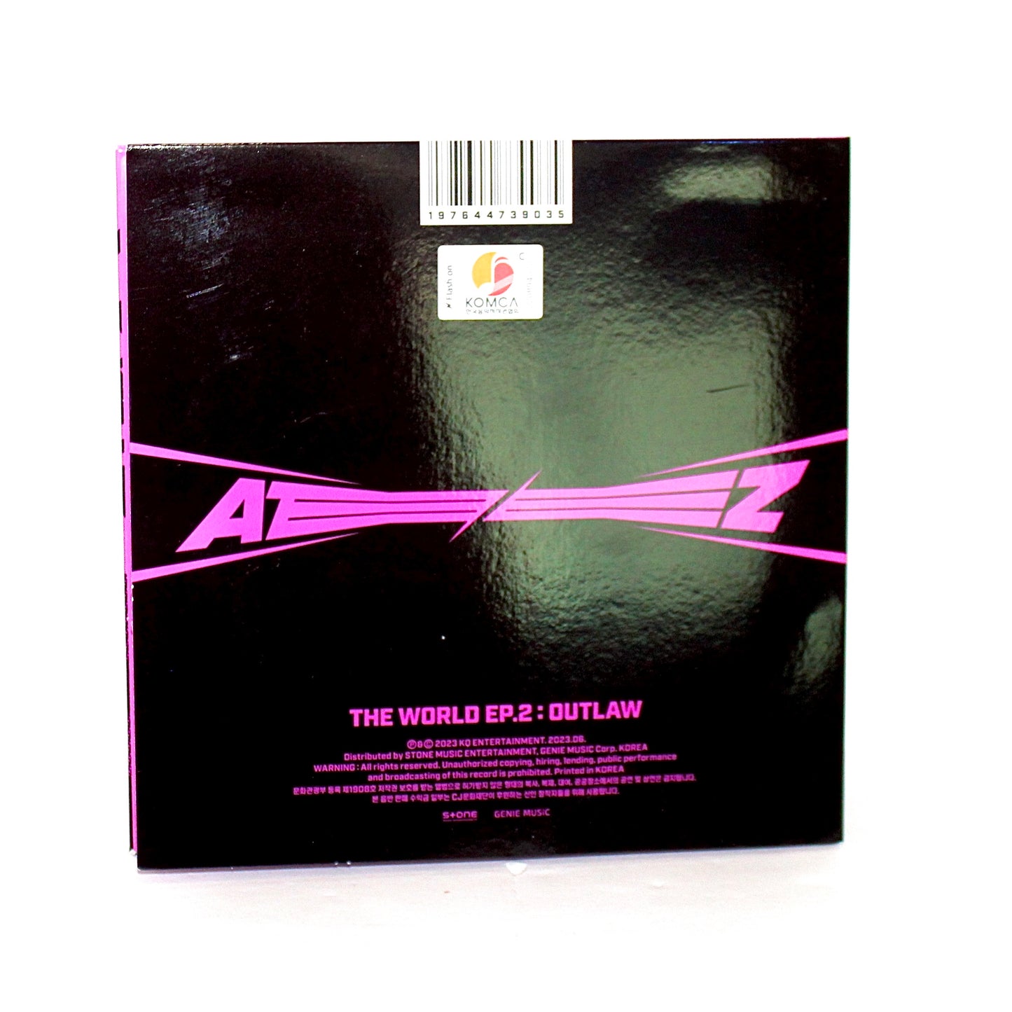 ATEEZ 9th Mini Album - The World EP.2: Outlaw | Digipack Ver.
