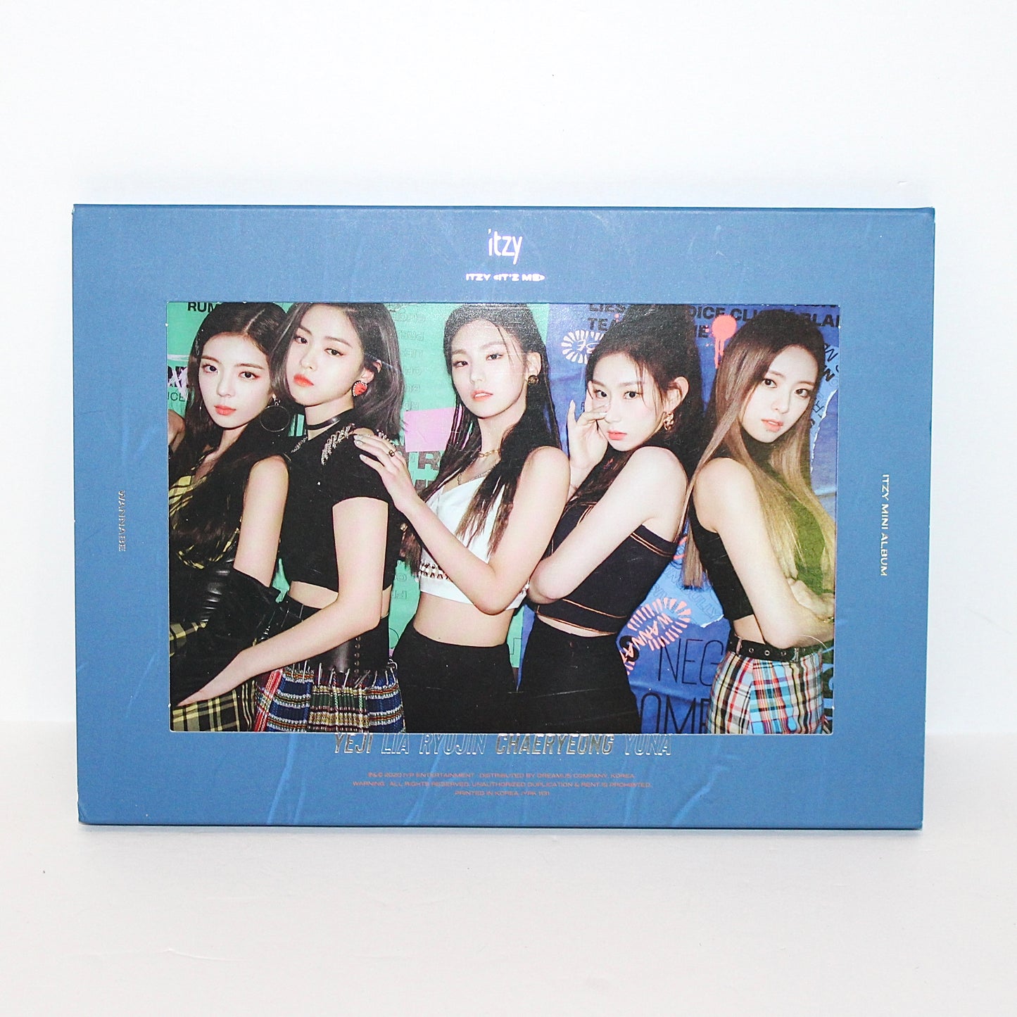 ITZY 4to Mini Álbum: Guess Who - Night Ver.