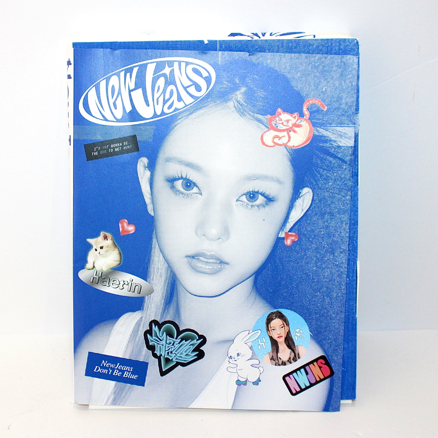 NEWJEANS 1st Mini Album: New Jeans | Bluebook Ver.