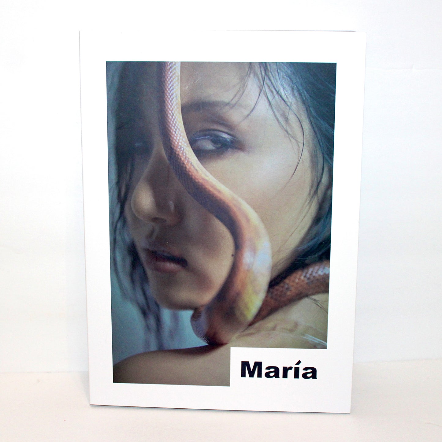 HWASA 1st Mini Album: Maria