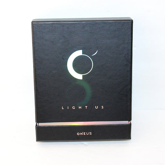 ONEUS 1st Mini Album: Light Us