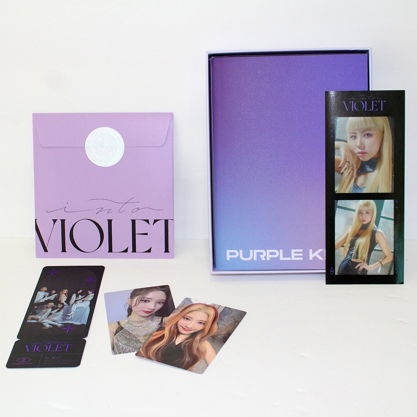 PURPLE KISS 1st Mini Album: Into Violet
