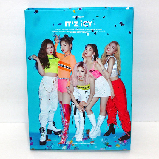 ITZY 1st Mini Album: IT'Z ICY | IT'Z Ver.