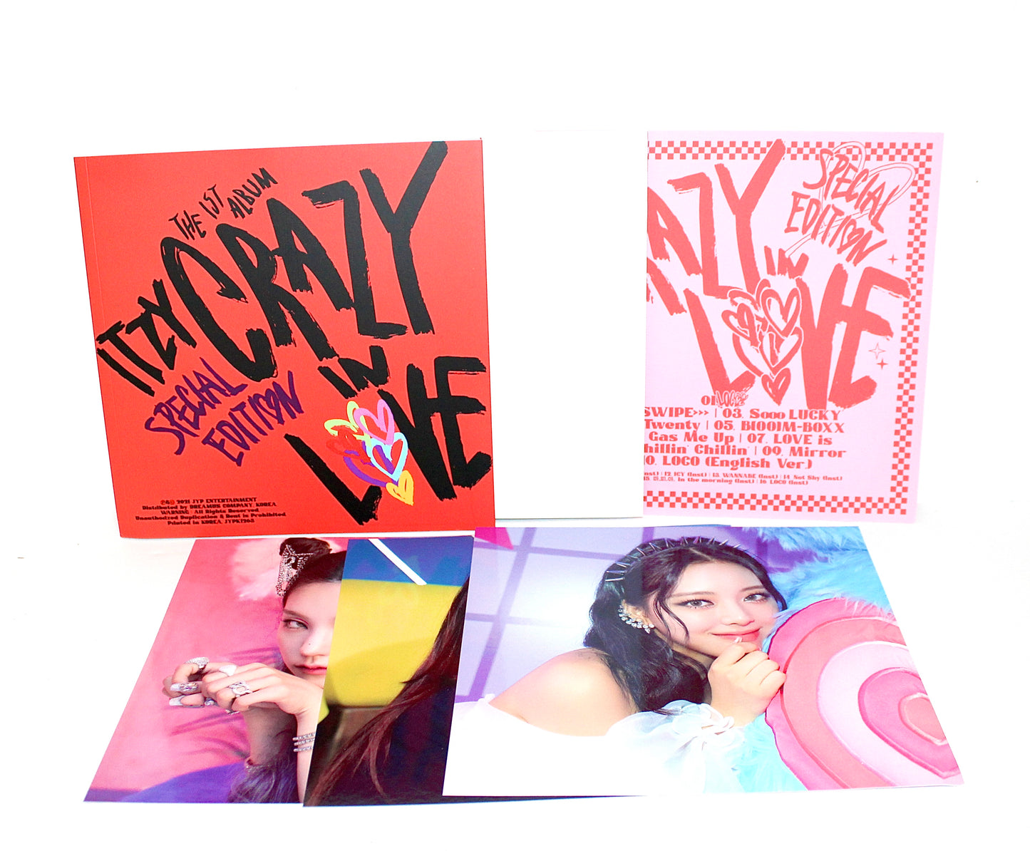 ITZY 1st Album: Crazy In Love (Special Edition) | Photobook Ver.