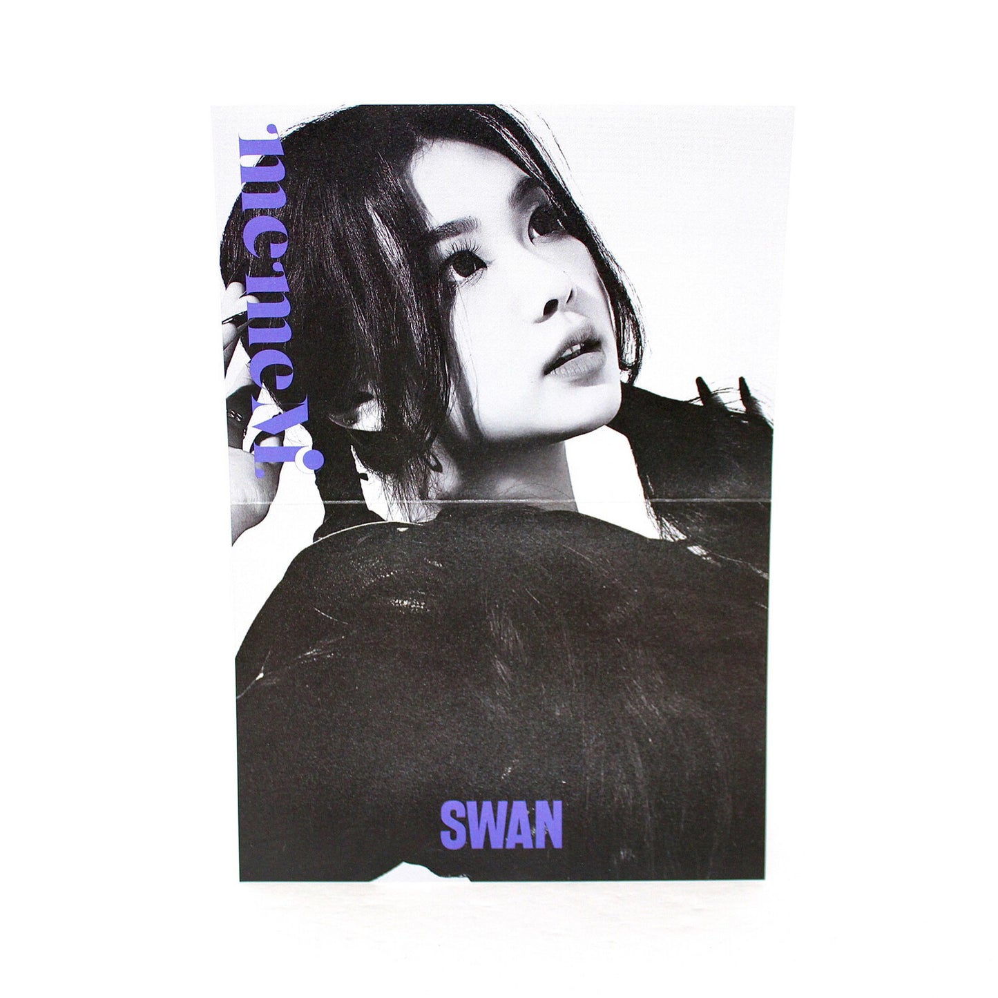 PURPLE KISS 3rd Mini Album: memeM | Swan Inclusions
