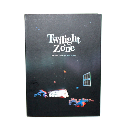 HA SUNG WOON 3rd Mini Album: Twilight Zone | Black Ver.