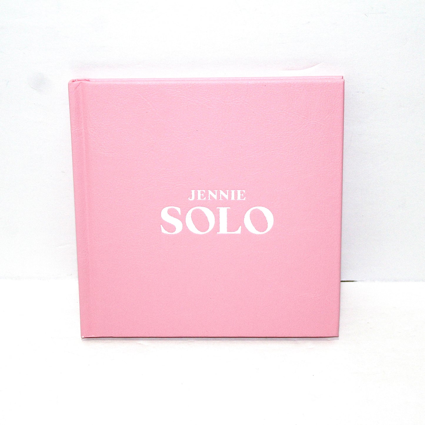 JENNIE 1st Single Album: Solo